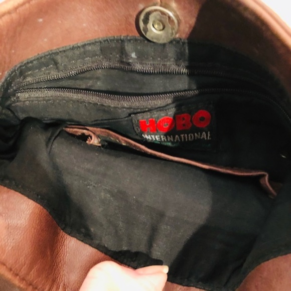 HOBO BROWN LEATHER SHOULDER BAG - GC - Picture 4 of 4